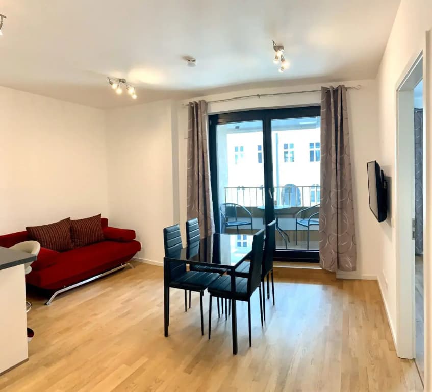 Central Mitte New Apartments - photo 3