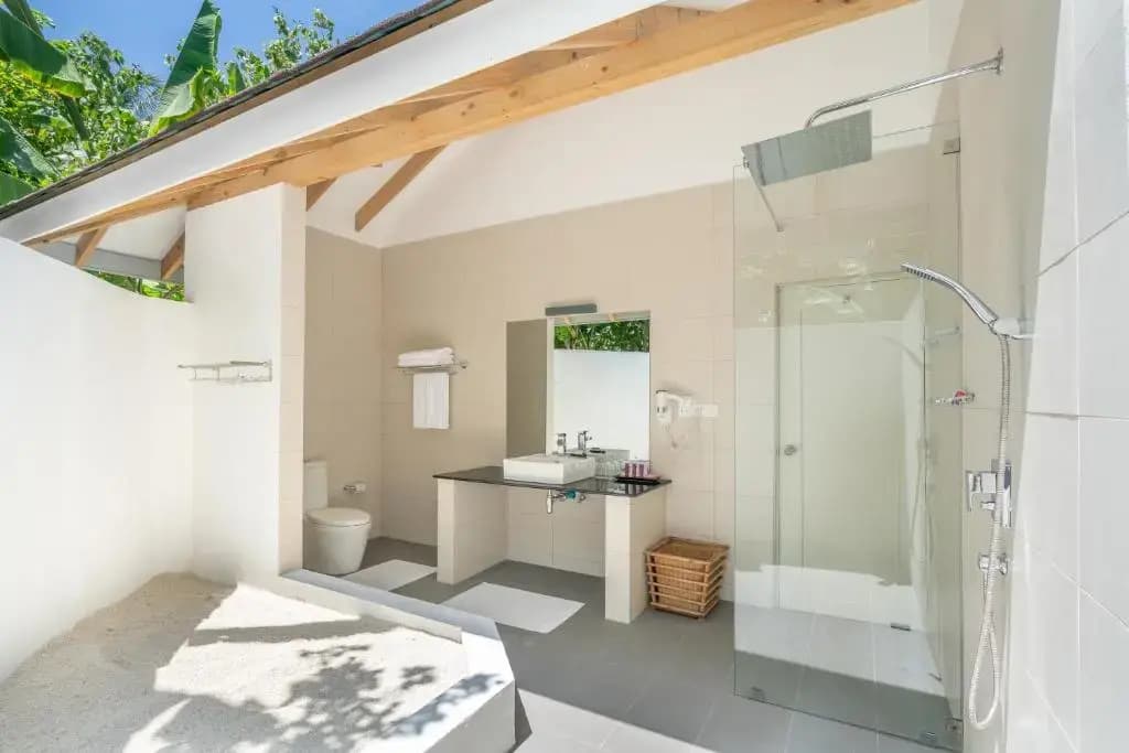 Ellaidhoo Maldives By Cinnamon Hotel - photo 22