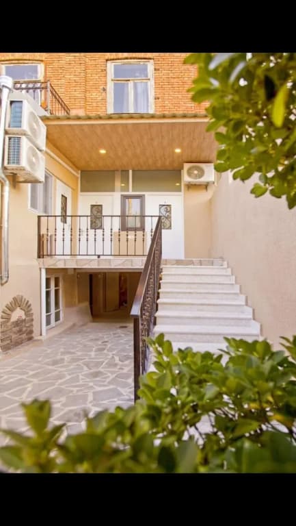 Metekhi Corner Apartments - photo 2