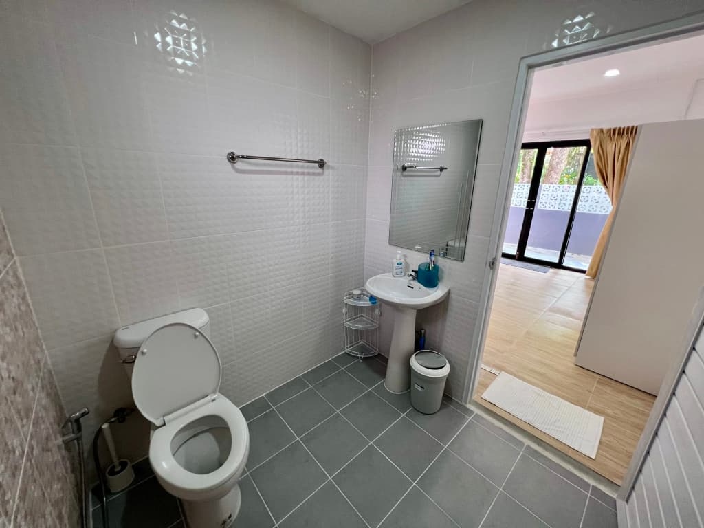 Paradise Corner Apartments - photo 5