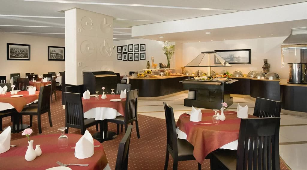 Avenue Hotel Dubai - photo 11