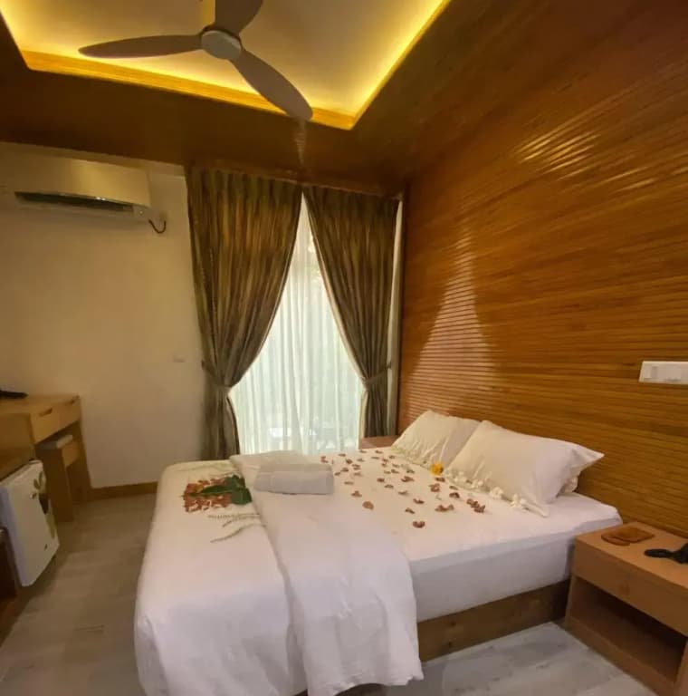 Perla Dhangethi Hotel - photo 3