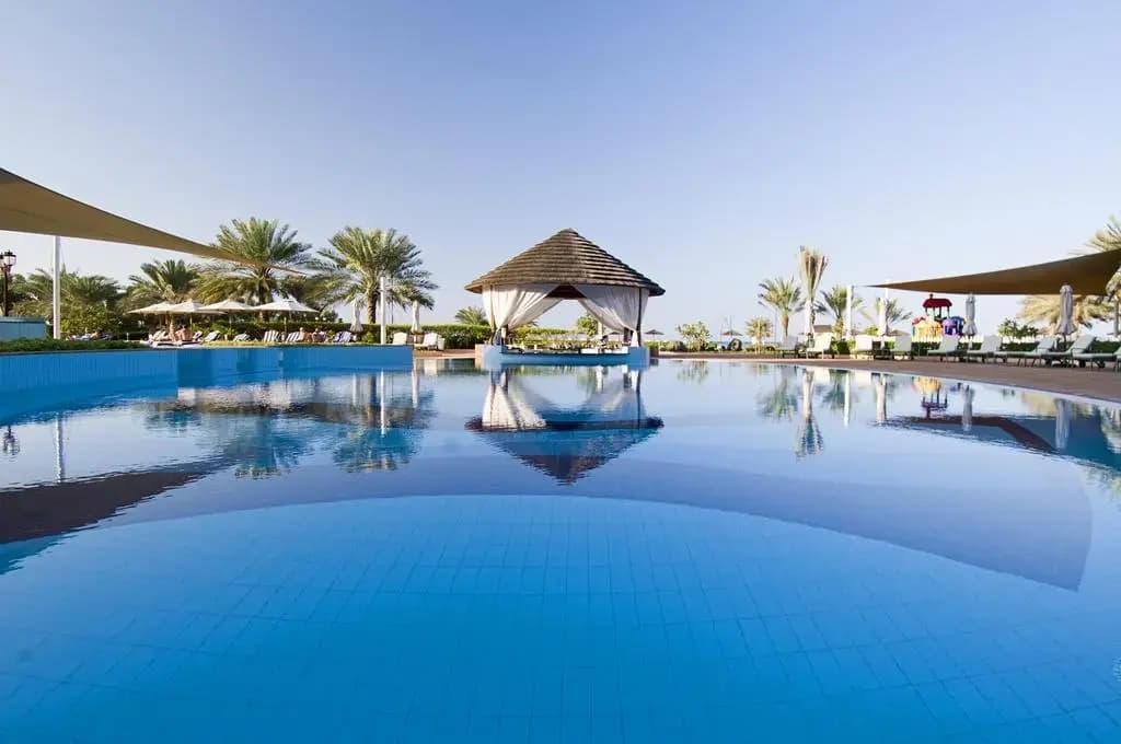 Danat Jebel Dhanna Resort - photo 3