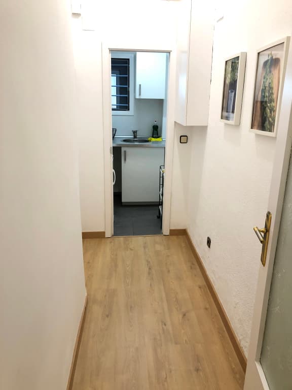 Apkeys Sarria Apartments - photo 15