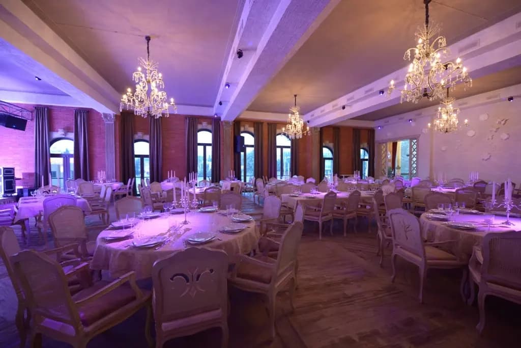 Old Isani Hotel - photo 3