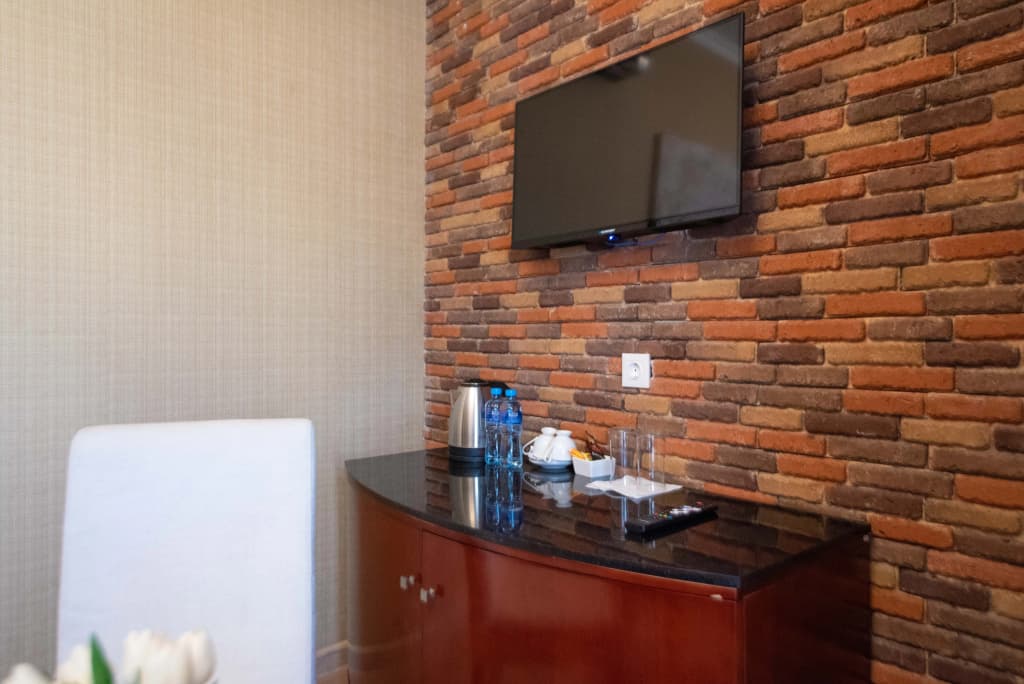 Kraveli Hotel - photo 22