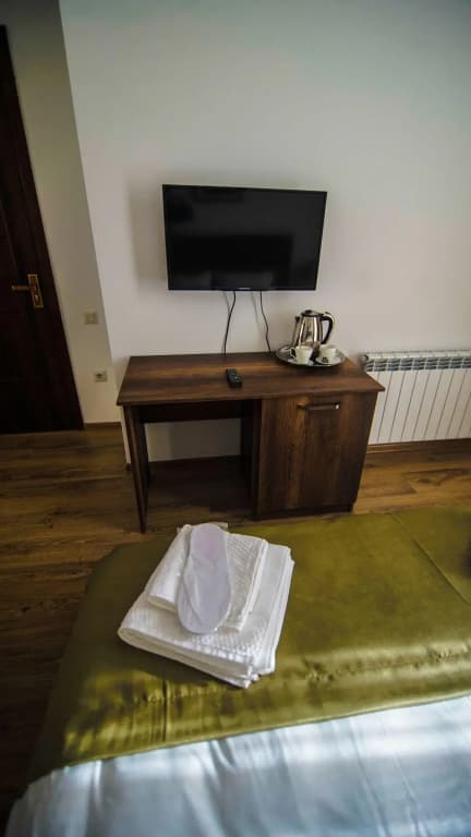 King Tom Hotel - photo 15