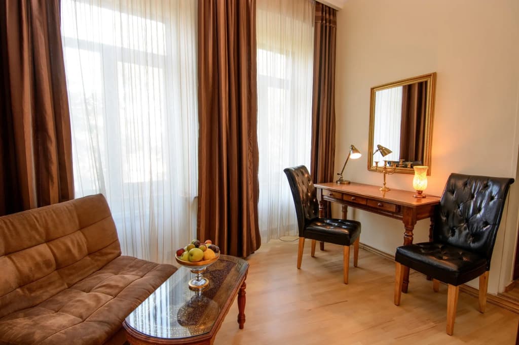 British House Hotel - photo 7