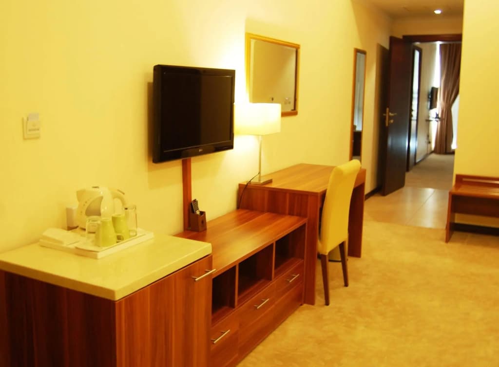 Golden Ocean Hotel - photo 14