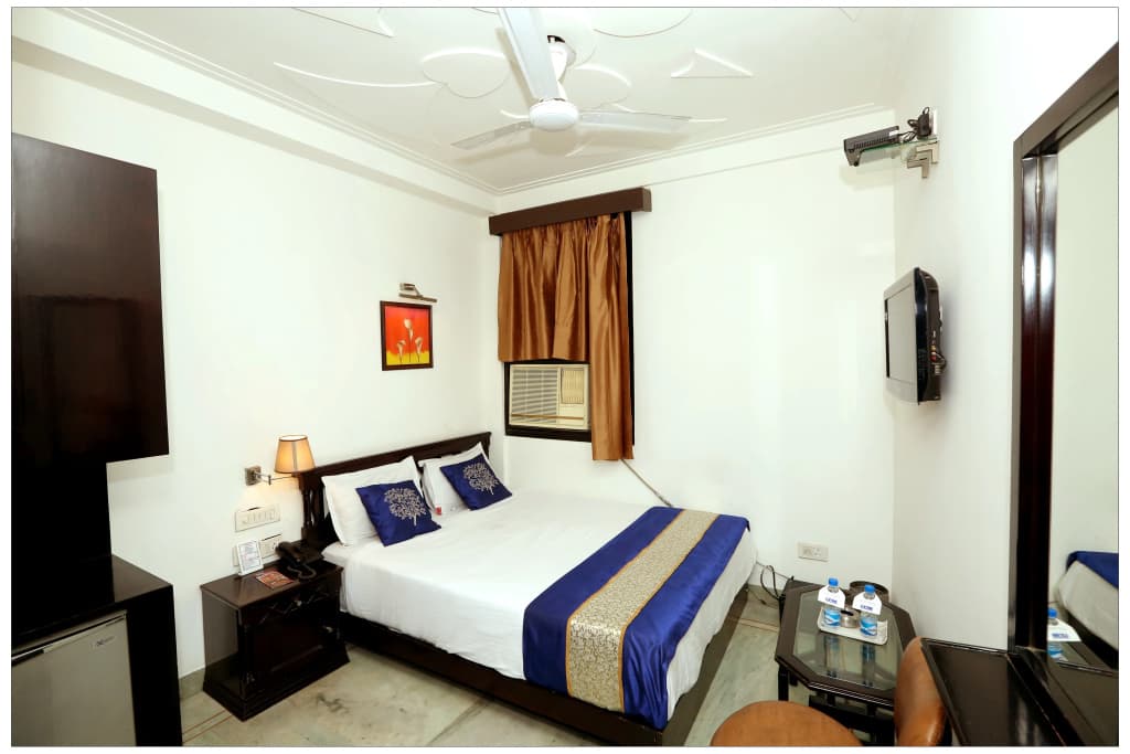 The R Blues Hotel - photo 5
