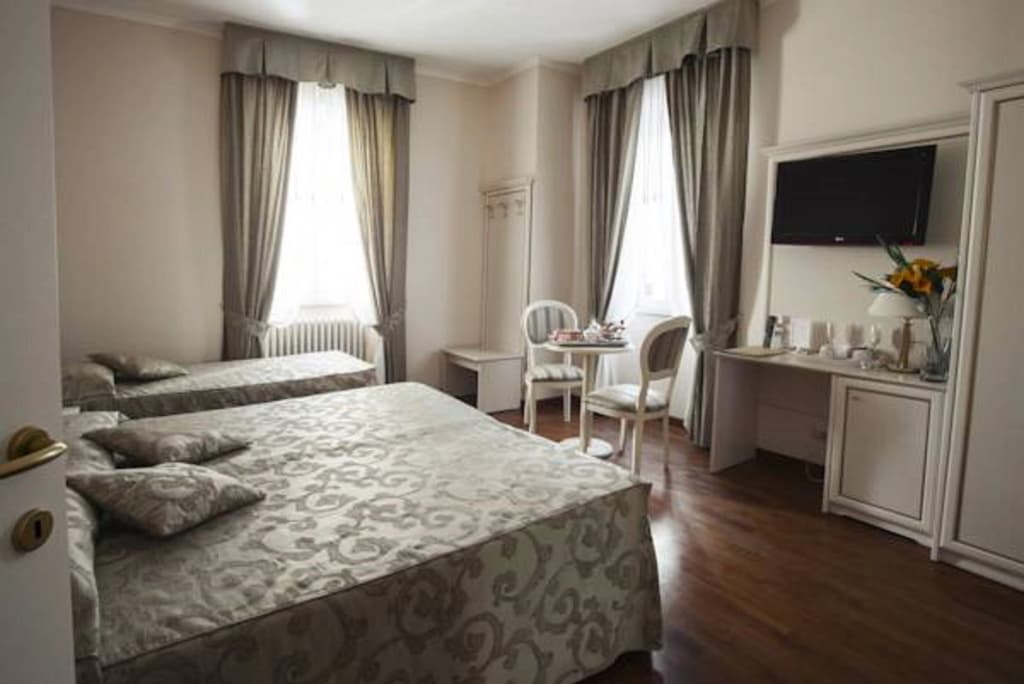 Relais Bocca di Leone Guest House - photo 4