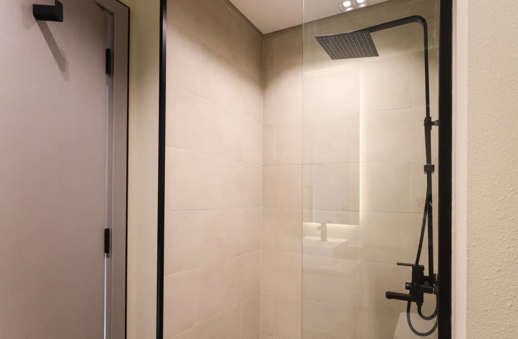 Elite LUX Holiday Homes - Modern Studio in MAG City Dubai Apartments - photo 11