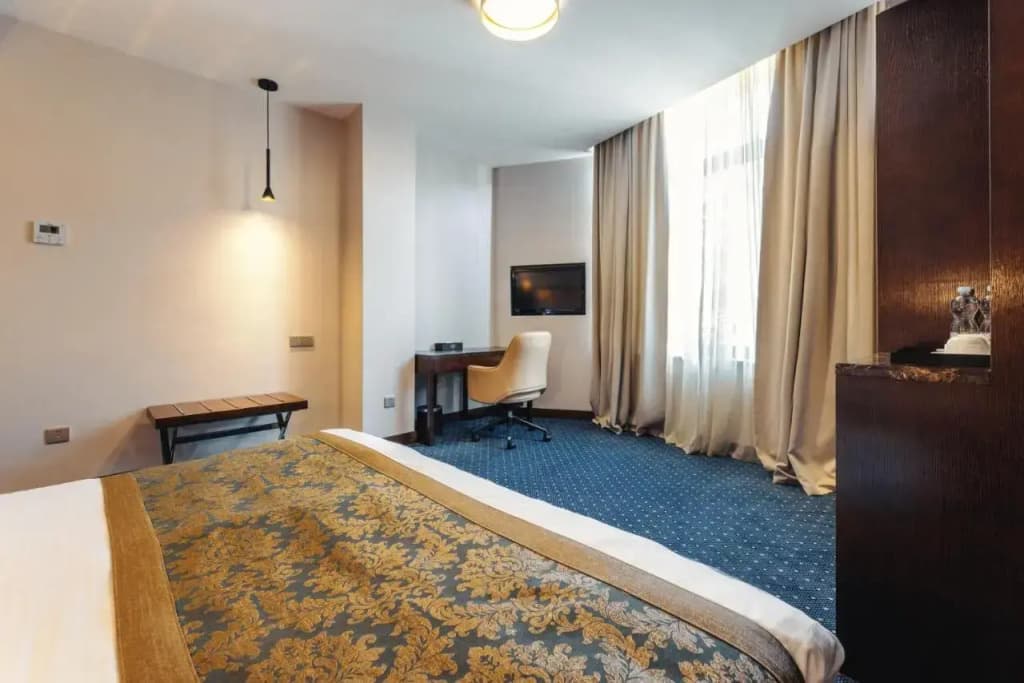 KMM Hotel - photo 10