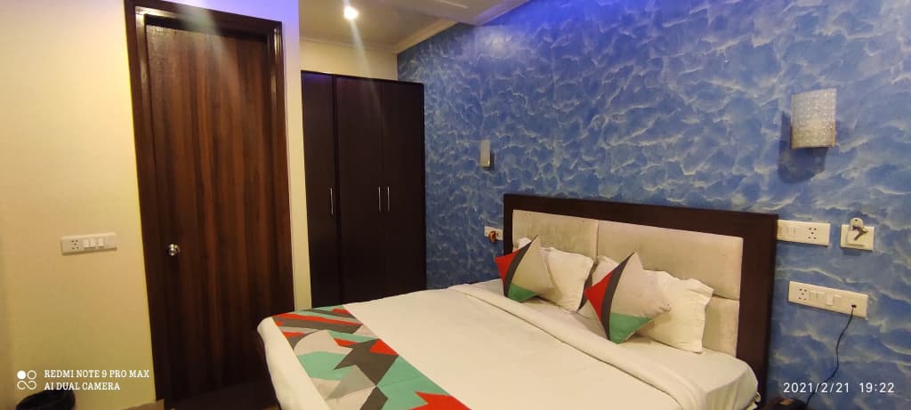 Redstone Hotel - photo 26