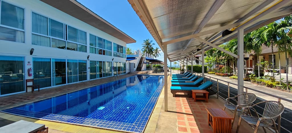 Lipa Bay Residence Resort Hotel - photo 12