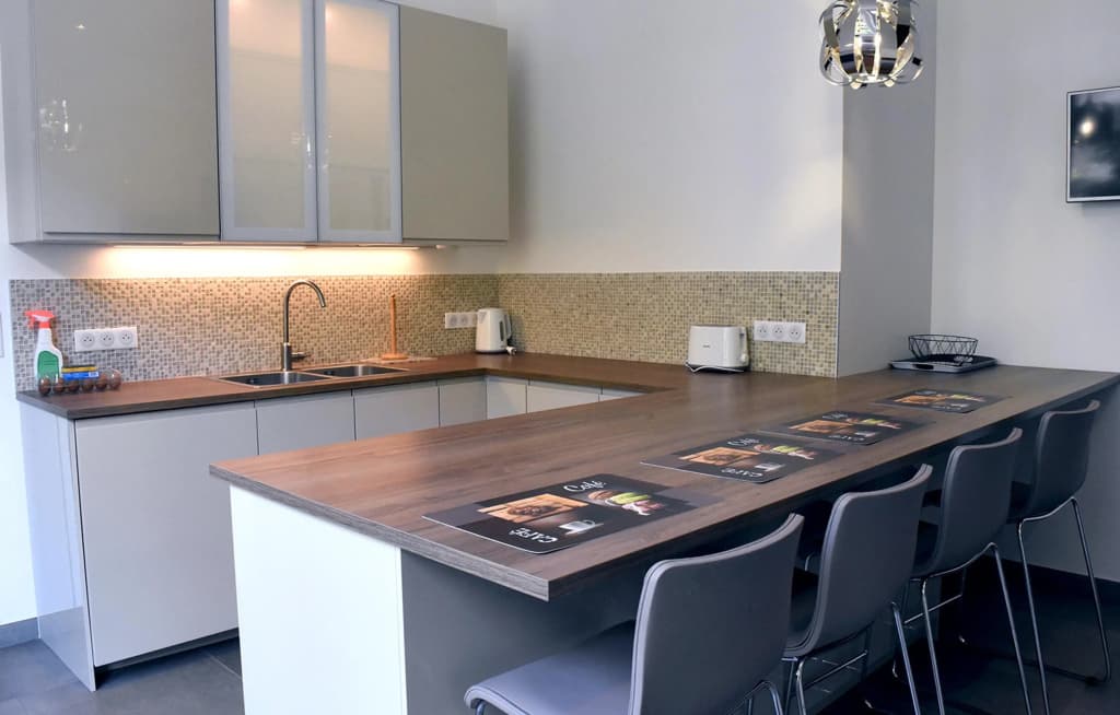 Spacious Flat Near Arc De Triomphe Apartments - photo 10