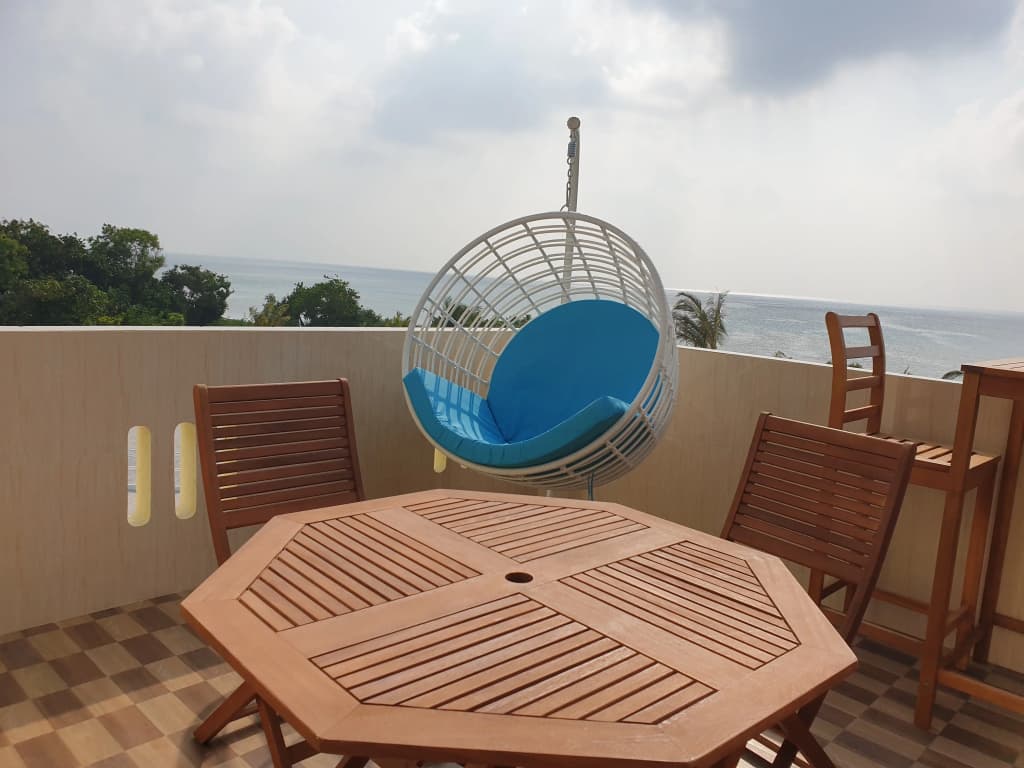 One the Island Guest House - photo 4