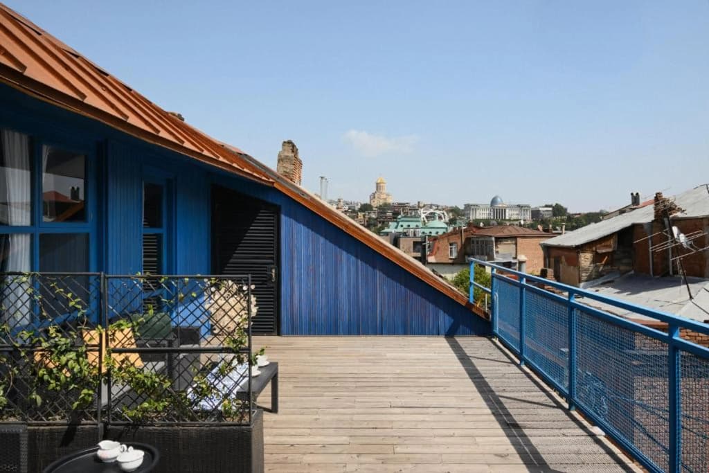 Blue Balcony Hotel - photo 10