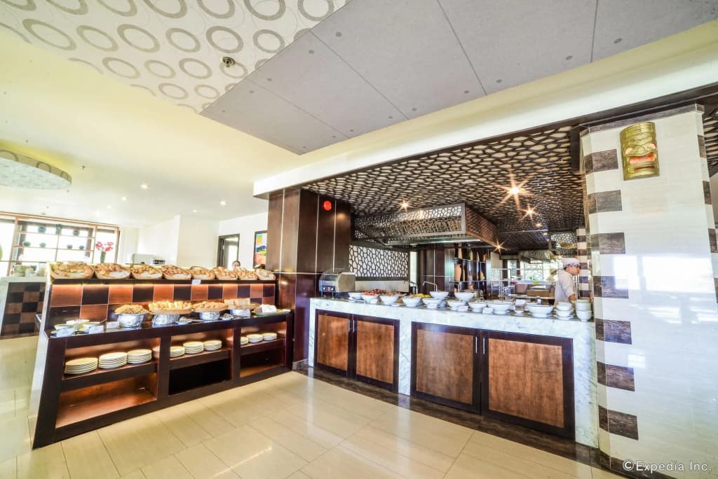 Olalani Resort Hotel And Condotel - photo 22