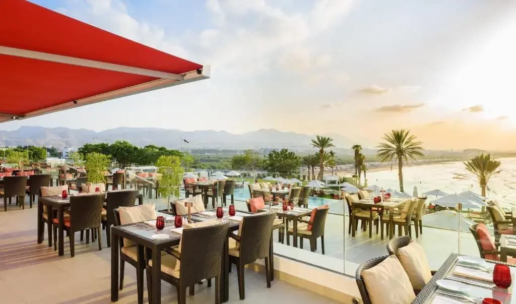 Crowne Plaza Muscat by IHG Hotel - photo 13
