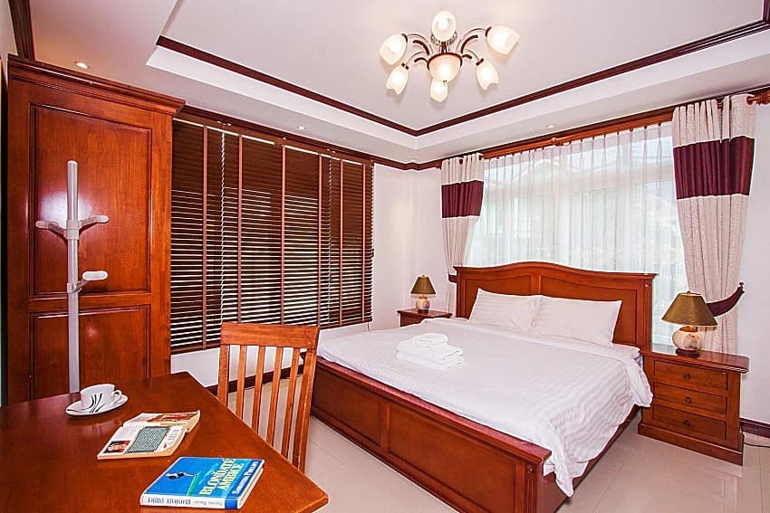 L-House Villa - photo 13