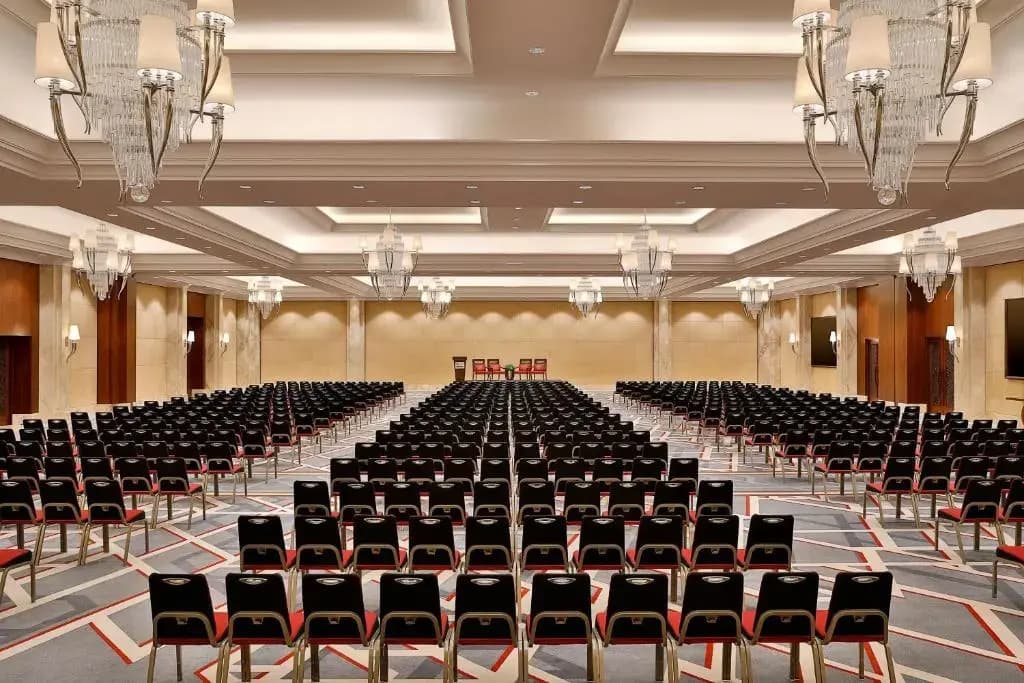 Sheraton Oman Hotel - photo 45