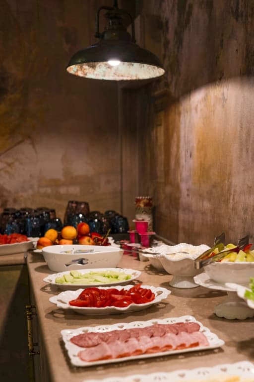 Velvet Hotel - photo 10