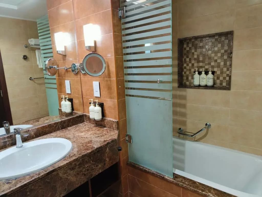 Seven Seas Hotel - photo 5