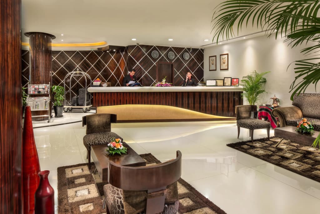 Savoy Suites Hotel Apartments - photo 2