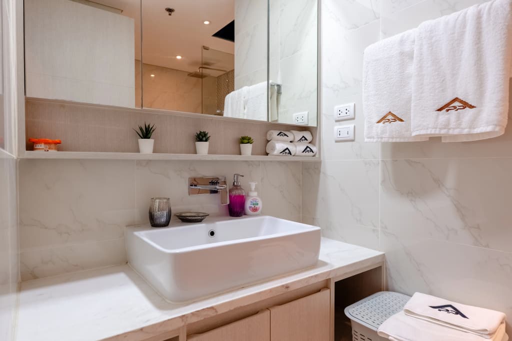 Modern 2-Bedroom Apartment at Cassia Phuket Apartments - photo 15