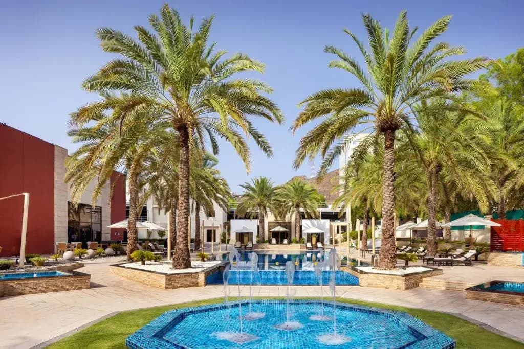 Sheraton Oman Hotel - photo 35