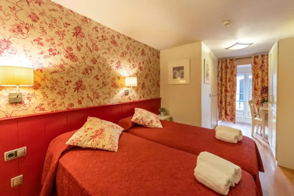 Hostal Matheu - photo 26
