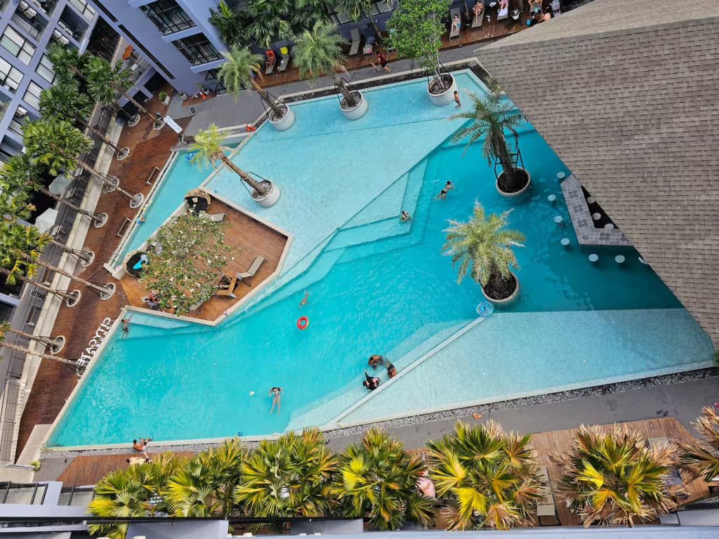 1BDR 500Mbps wifi Parking Pool with nice view Flat - photo 10