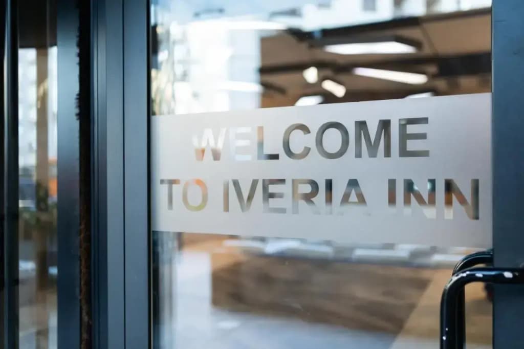 Iveria Inn Hotel - photo 4