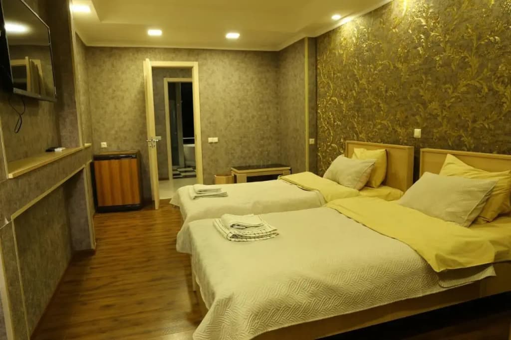 DKD-Bridge Hotel - photo 23