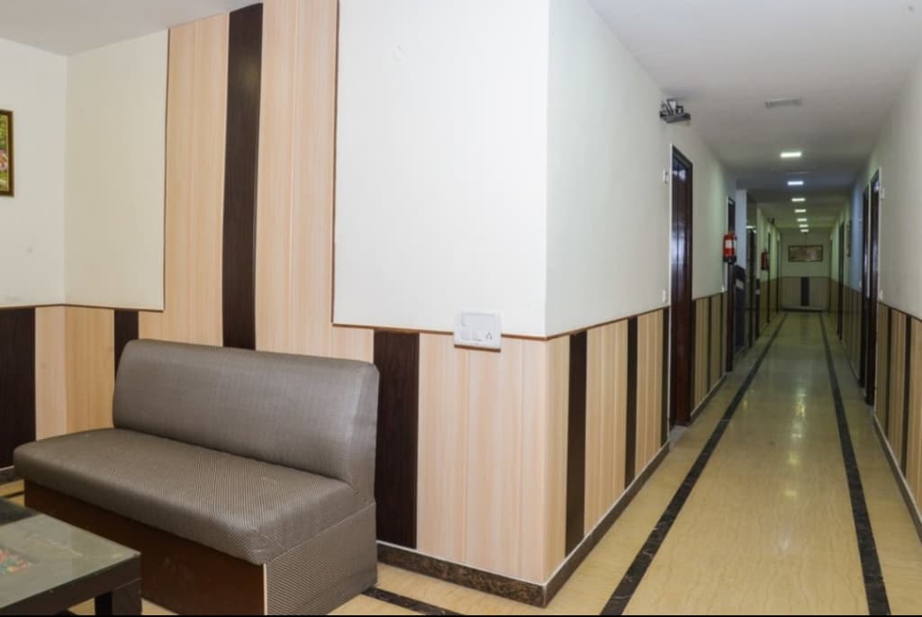 jindal Palace Hotel - photo 8