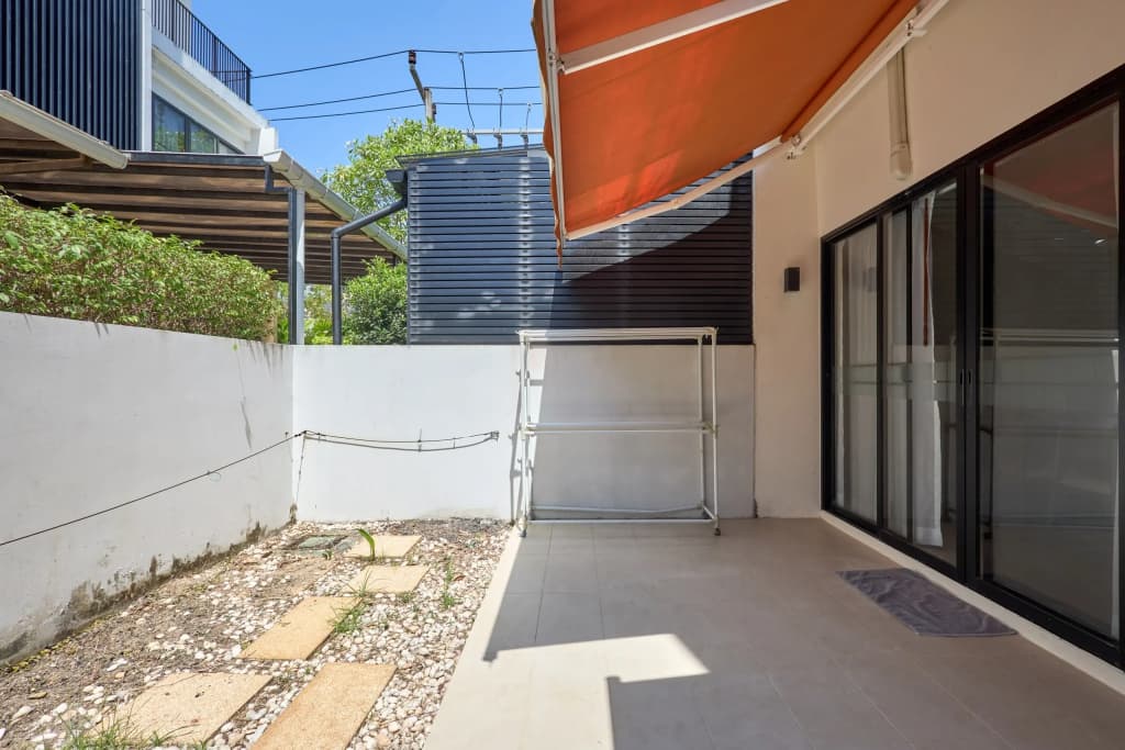Townhouse Laguna Park 65/124 Apartments - photo 14