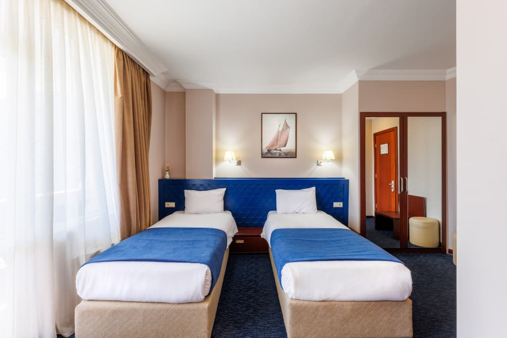 Cruise Hotel - photo 13