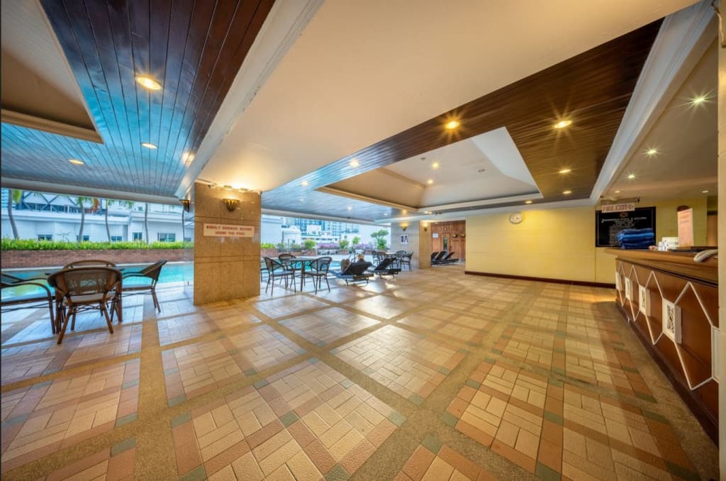 Royal Benja Hotel - Big Rooms, Family Friendly - photo 15
