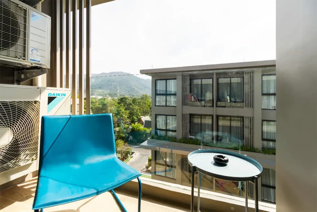 Diamond Condominium by Alexanders Apartments - photo 7