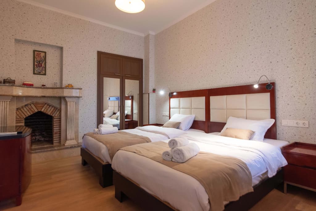 Kraveli Hotel - photo 12