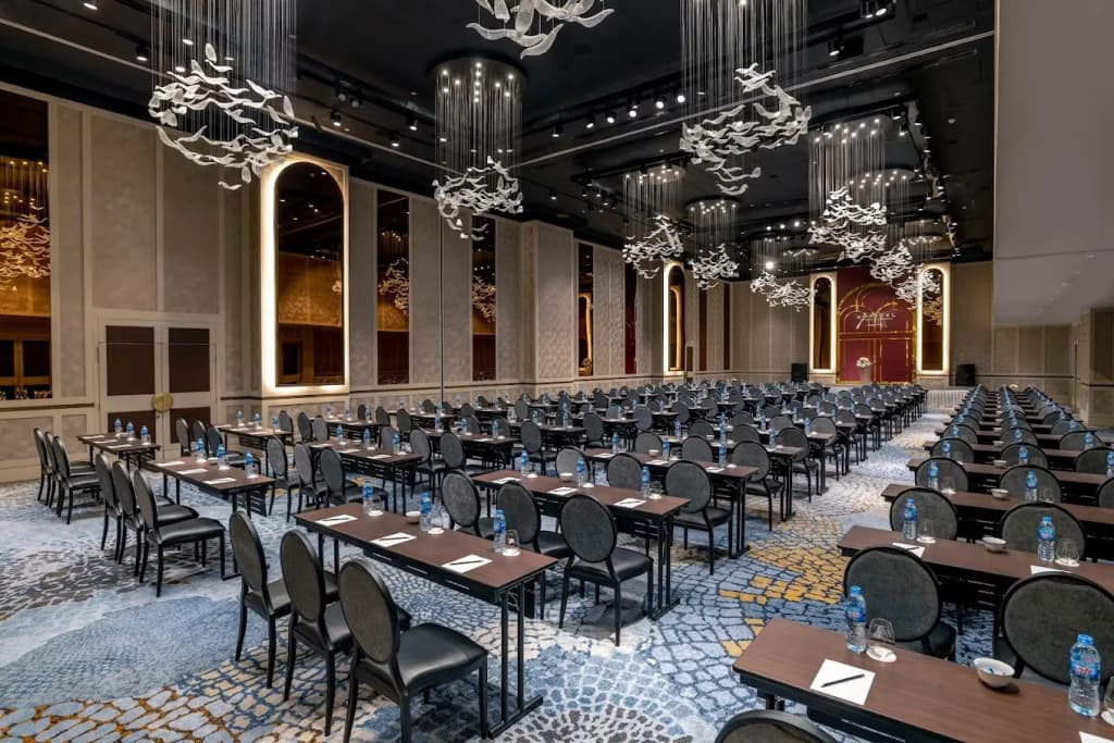 Sofitel Saigon Plaza Hotel - photo 5
