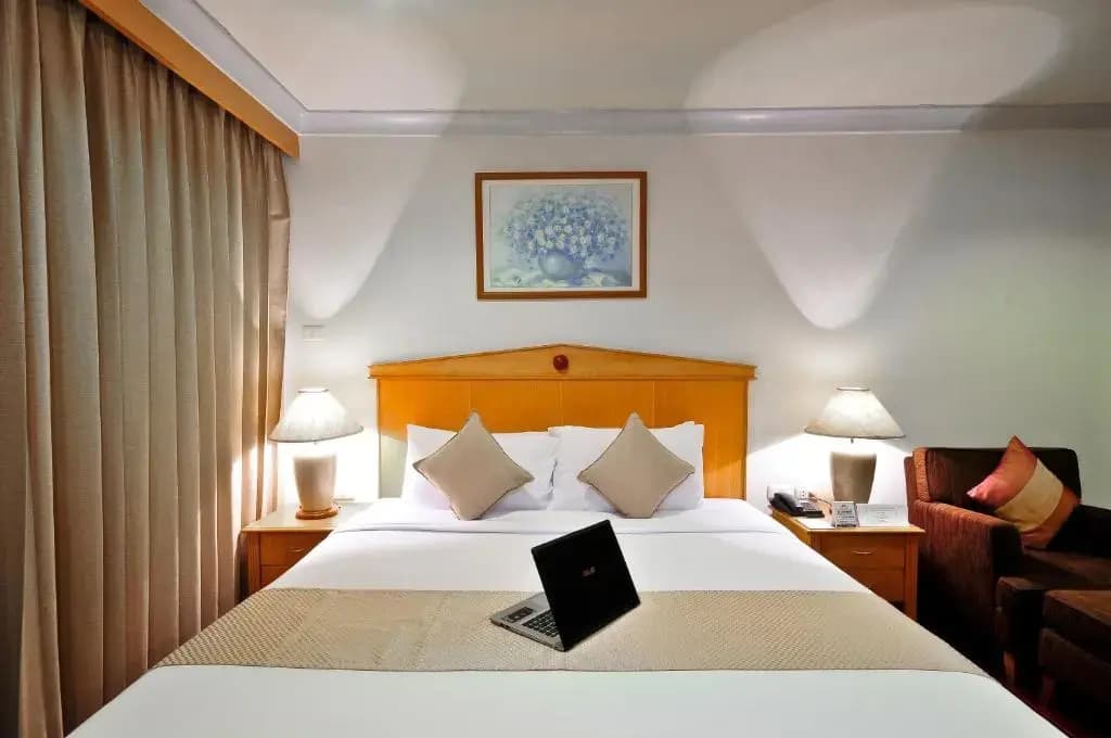 Admiral Suites Bangkok - photo 9