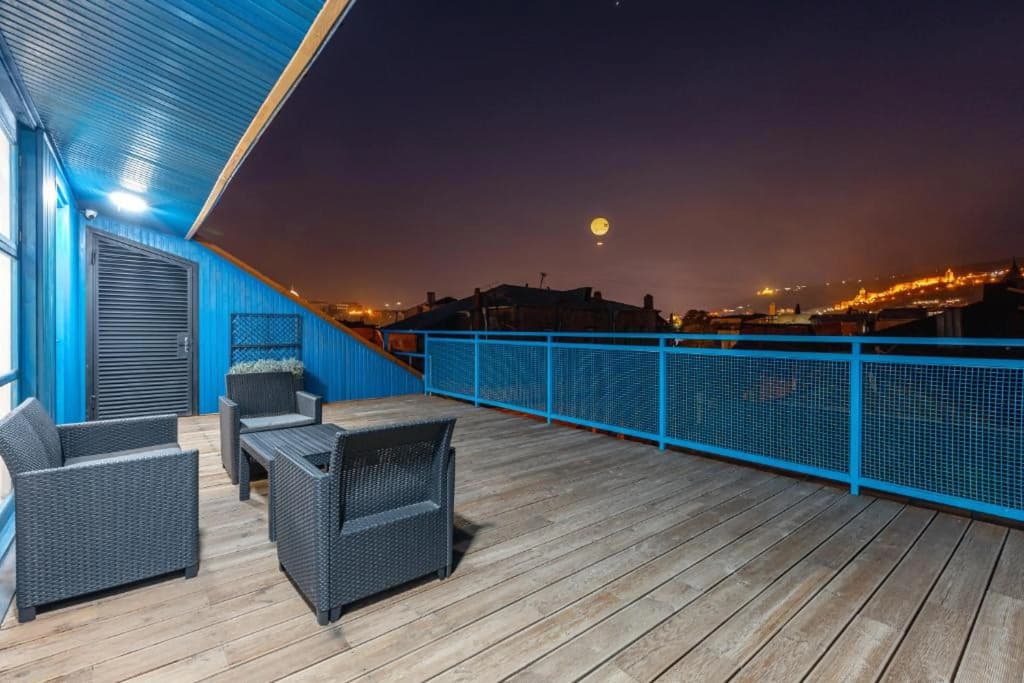 Blue Balcony Hotel - photo 25