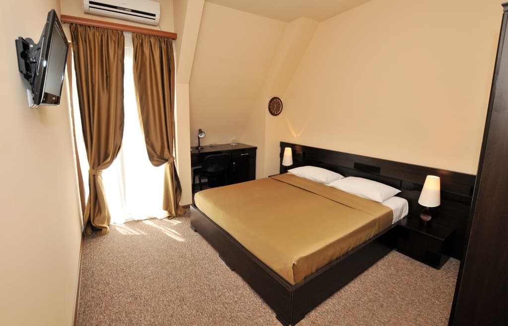 Diplomat Hotel - photo 19