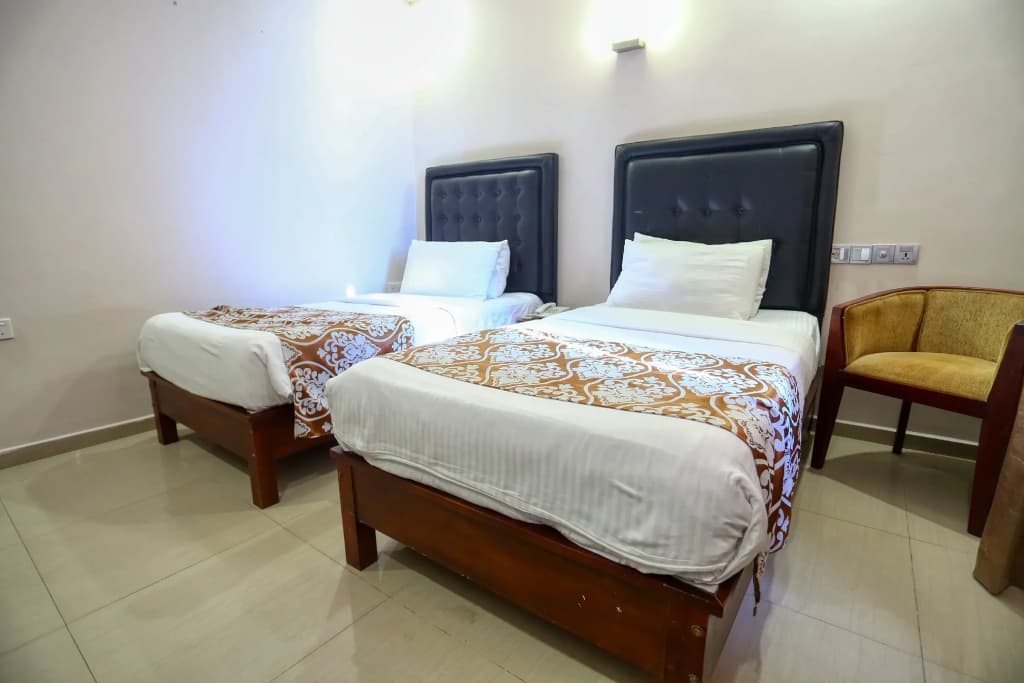 Lazaani Hotel Colombo - photo 13