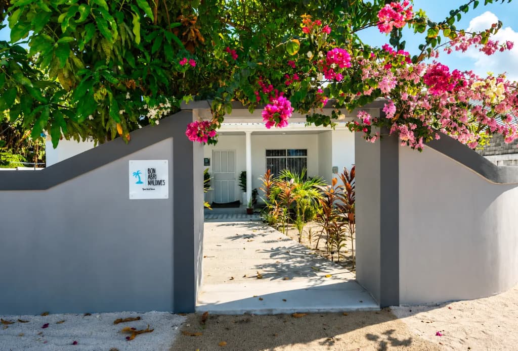 Bon Abri Maldives Guest House - photo 7