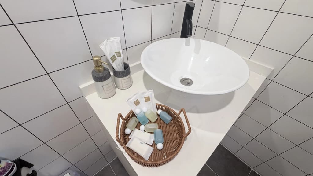 Izumitelnaya u Plyazha Kamala s Basseynom i Sportzalom Flat - photo 12