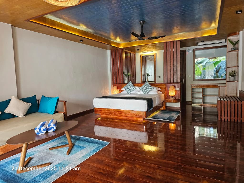 Island Luxury Retreat Maalhos Hotel - photo 12