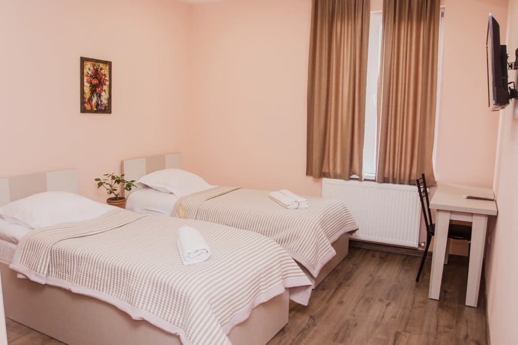Hotel RED - photo 16